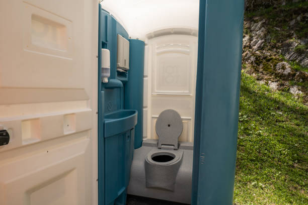 Best Affordable portable toilet rental  in Deerfield, IL